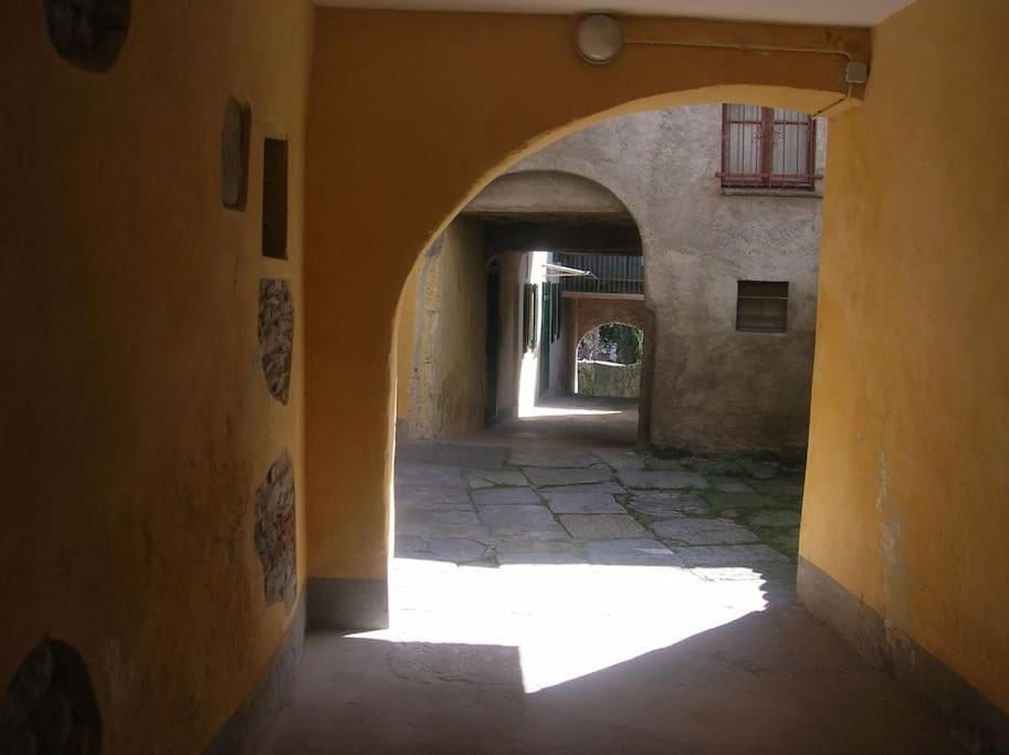 B&B Vegan La Mucca Felice - Grazioso Appartamento Nel Verde Rancio Valcuvia 외부 사진